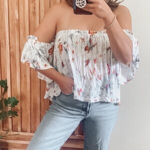 Splendid new Off The‎ shoulder Cropped Top. M